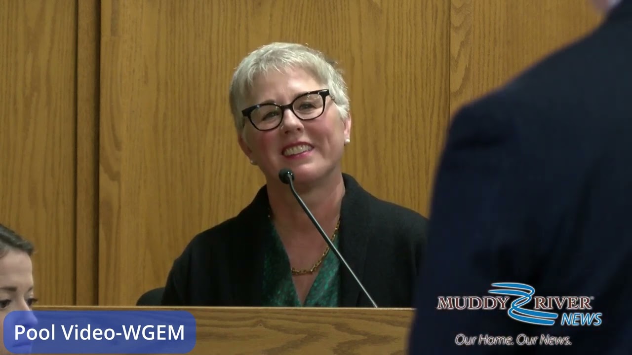 Who do you believe? Dueling experts offer different theories for cause